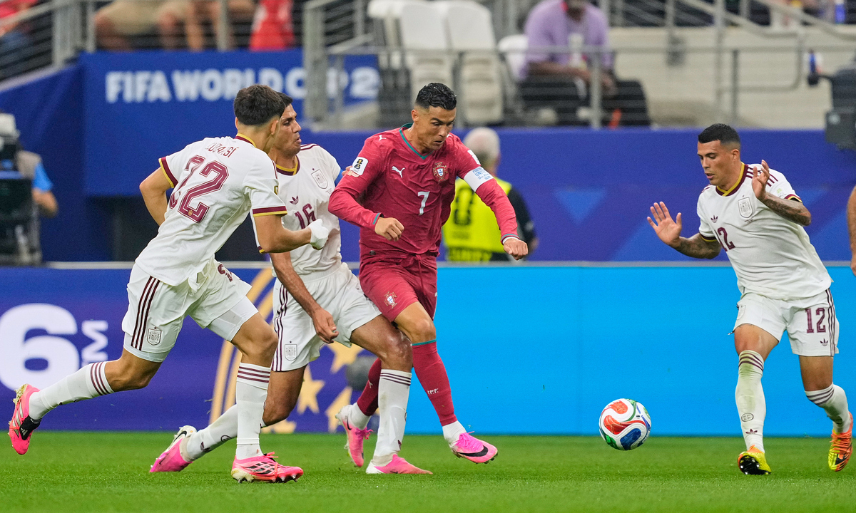 RR88 bắn cá và thất vọng Ronaldo: Ngôi sao vắng bóng trong trận thua Tây Ban Nha - hình ảnh - vnrr88.vip RR88 bắn cá và thất vọng Ronaldo: Ngôi sao vắng bóng trong trận thua Tây Ban Nha - hình ảnh - vnrr88.vip